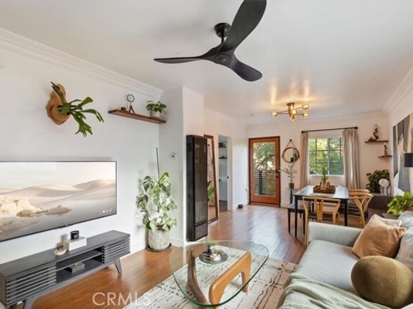 2207 Apex Avenue, Los Angeles CA 90039