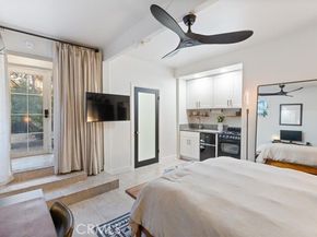 2207 Apex Avenue, Los Angeles CA 90039