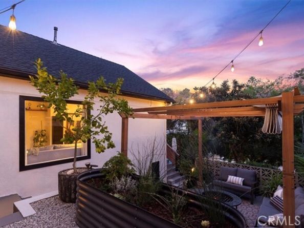 2207 Apex Avenue, Los Angeles CA 90039