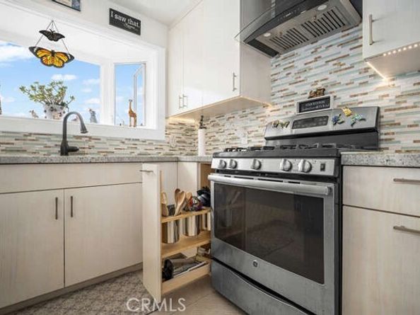 815 Marvista Avenue, Seal Beach CA 90740