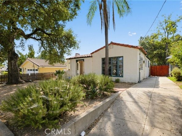 1791 Navarro, Pasadena CA 91103