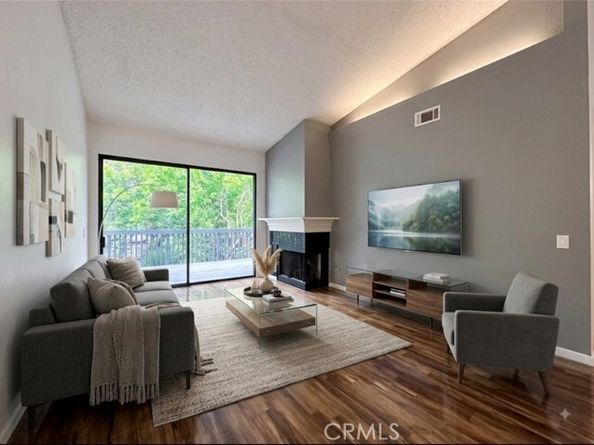 2542 W Macarthur, Santa Ana CA 92704
