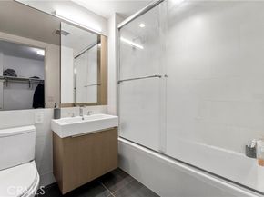 889 Francisco Street 2906, Los Angeles CA 90017