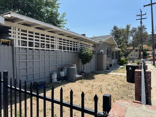 2132 Lincoln Park Avenue, Los Angeles CA 90031