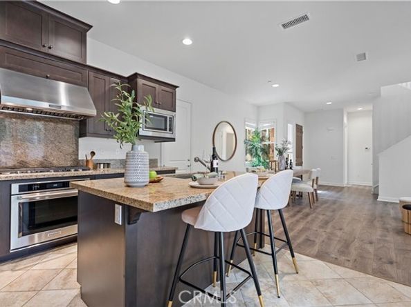 32 Torosa, Lake Forest (el Toro) CA 92630
