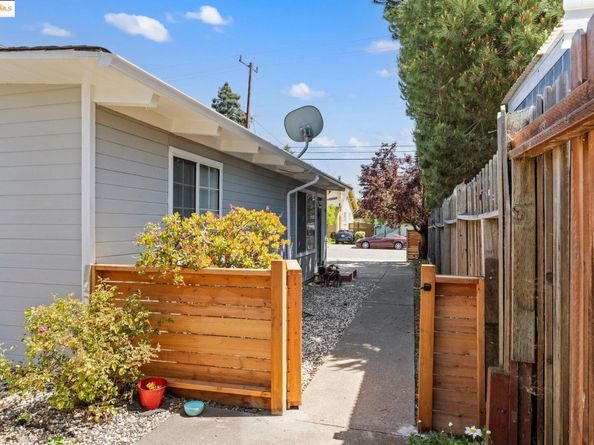 1611 Julia St, Berkeley CA 94703