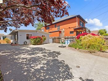 1611 Julia St