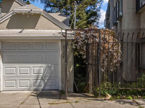 3747 Park Boulevard Way, Oakland CA 94610