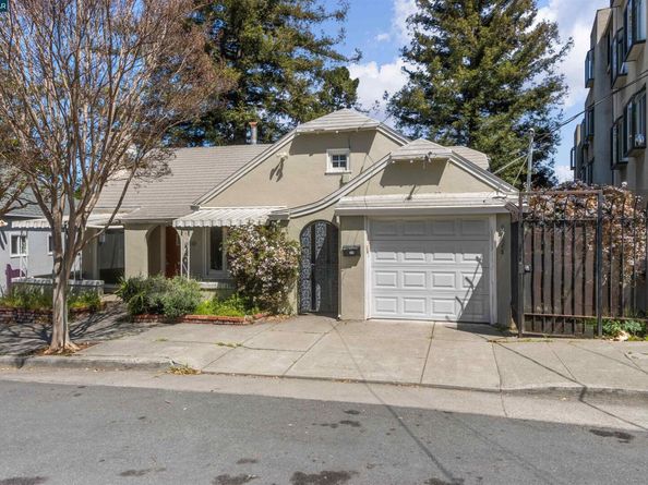 3747 Park Boulevard Way, Oakland CA 94610
