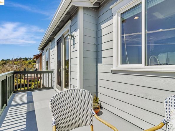 104 Seacliff Court, Richmond CA 94801