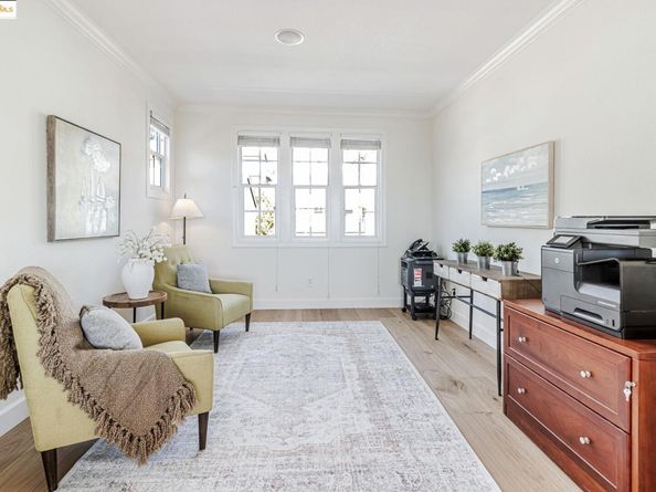 104 Seacliff Court, Richmond CA 94801