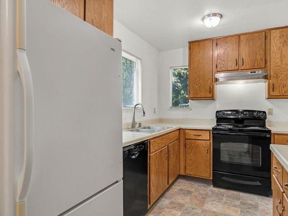 127 Temescal Cir, Emeryville CA 94608