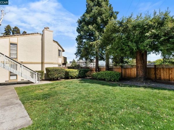 1945 Trinity Avenue 8, Walnut Creek CA 94596