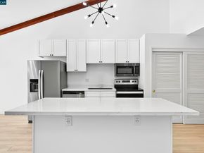 2079 Ascot Dr 240, Moraga CA 94556