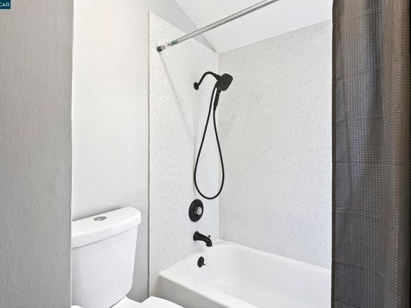 2079 Ascot Dr 240, Moraga CA 94556