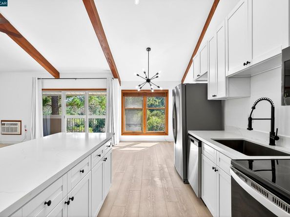 2079 Ascot Dr 240, Moraga CA 94556