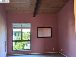 19100 Crest Ave 24, Castro Valley CA 94546