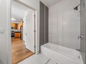 2300 Broadway 4, Oakland CA 94612