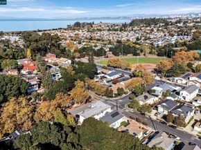 610 Quinan St, Pinole CA 94564