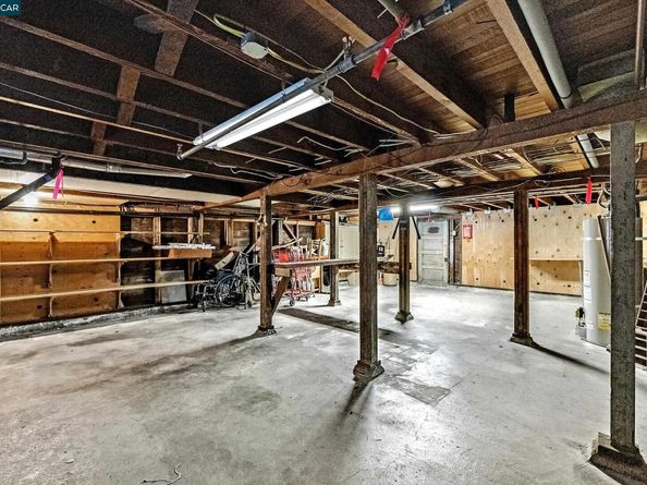 610 Quinan St, Pinole CA 94564