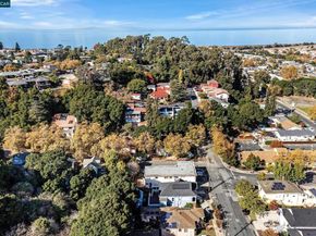 610 Quinan St, Pinole CA 94564