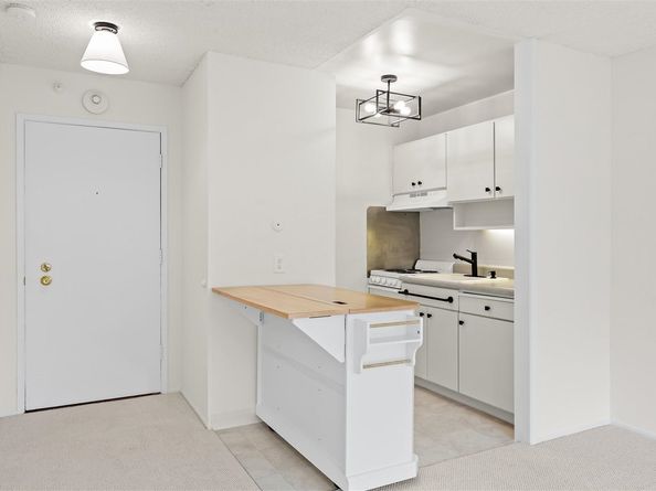 7 Commodore DR 355, Emeryville CA 94608