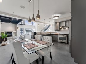 850 W Grand Ave 17, Oakland CA 94607