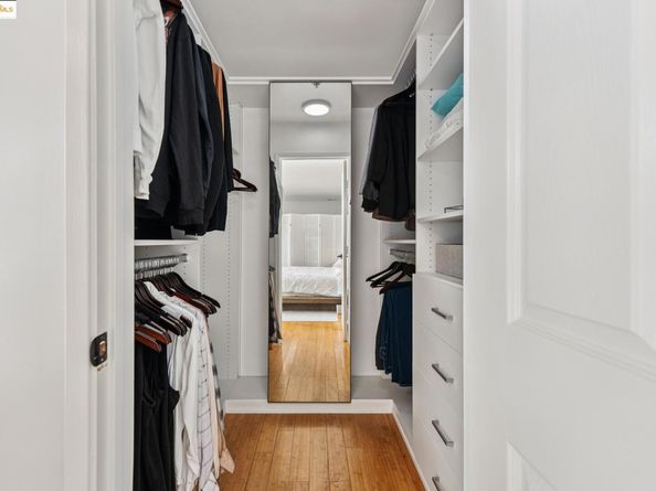 850 W Grand Ave 17, Oakland CA 94607