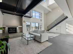 850 W Grand Ave 17, Oakland CA 94607