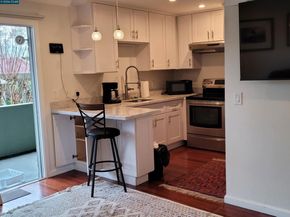 1458 Hudson St 109, Redwood City CA 94061