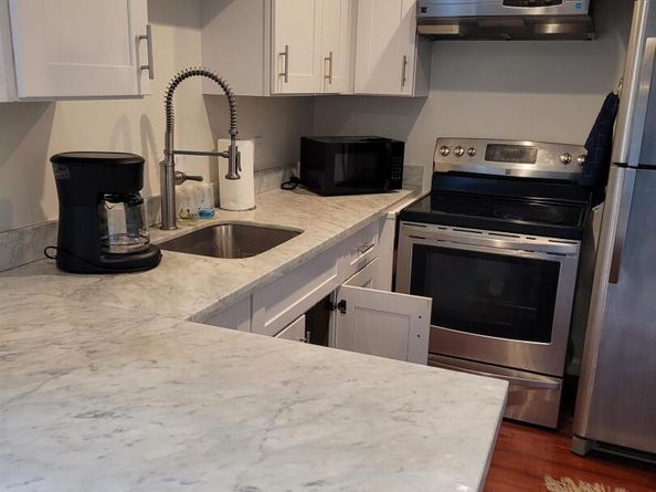 1458 Hudson St 109, Redwood City CA 94061