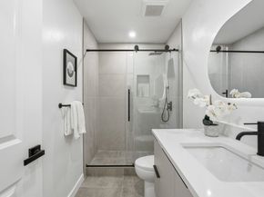 1594 Hallbrook Dr, San Jose CA 95118