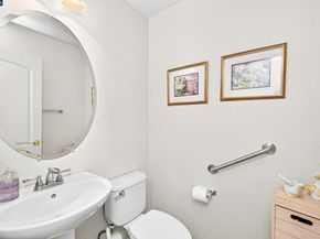 5764 Idlewood St, Dublin CA 94568