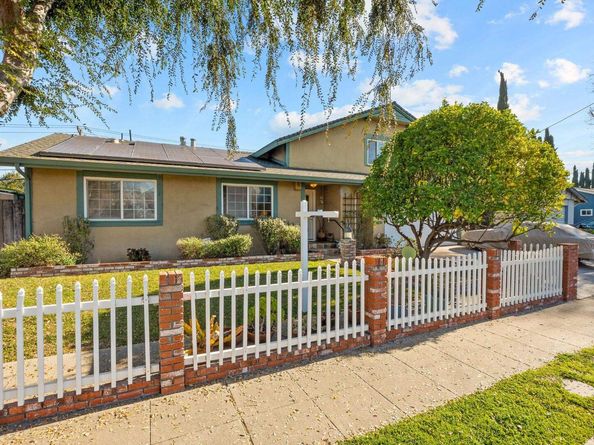 8847 Davona Dr, Dublin CA 94568