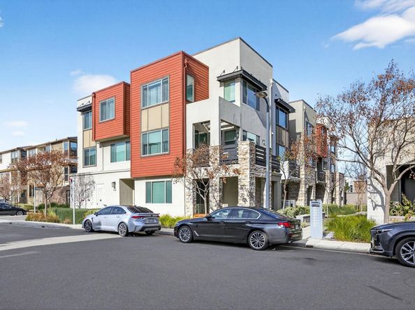 5521 Gracen Way, Dublin CA 94568