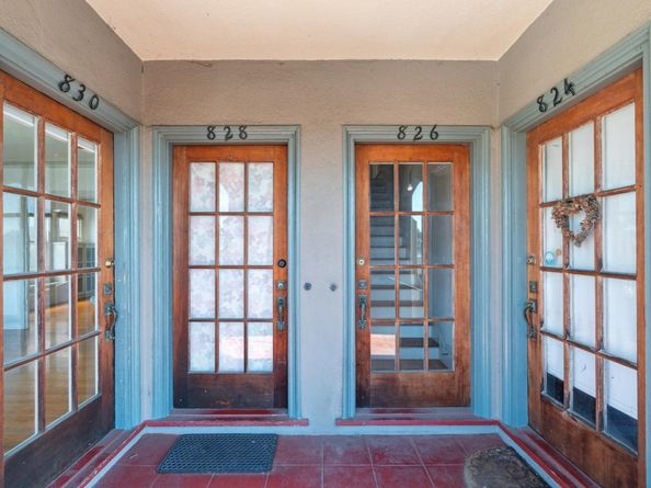 832 Walker, Oakland CA 94610