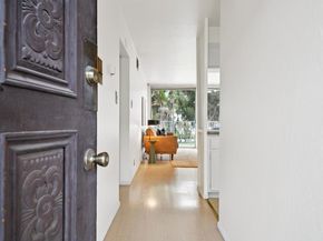 1425 Lakeside DR 201, Oakland CA 94612