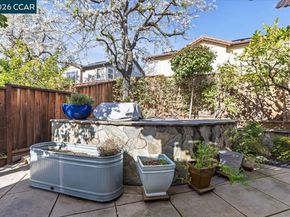 4871 Redwood Ave, Dublin CA 94568