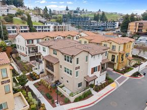 16330 Ridgehaven Dr UNIT 802, Castro Valley CA 94578