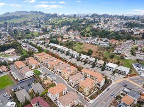 16330 Ridgehaven Dr UNIT 802, Castro Valley CA 94578