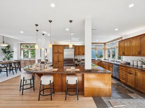 854 Leo Way, Oakland CA 94611