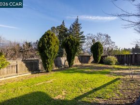 2542 Mockingbird Hill Rd, Walnut Creek CA 94597