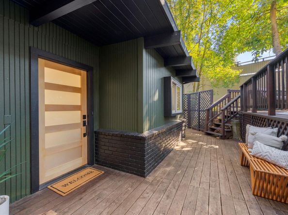 6688 Colton Blvd, Oakland CA 94611