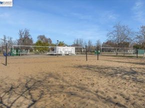 1042 Dana Cir, Livermore CA 94550