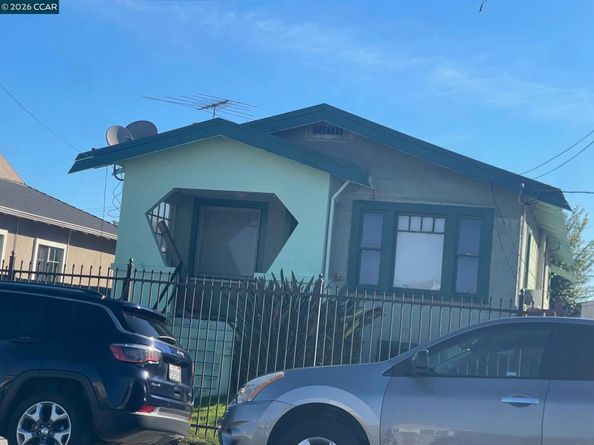 1332 103Rd Ave, Oakland CA 94603