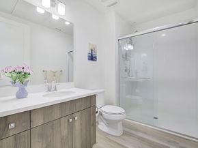 45249 Electric Ter 402, Fremont CA 94539