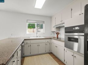 5555 Maryland Dr, Concord CA 94521