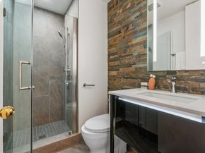 565 Bellevue Ave 806, Oakland CA 94610