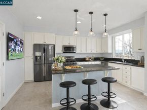 207 Heligan Ln. 8, Livermore CA 94551