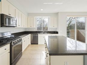 207 Heligan Ln. 8, Livermore CA 94551